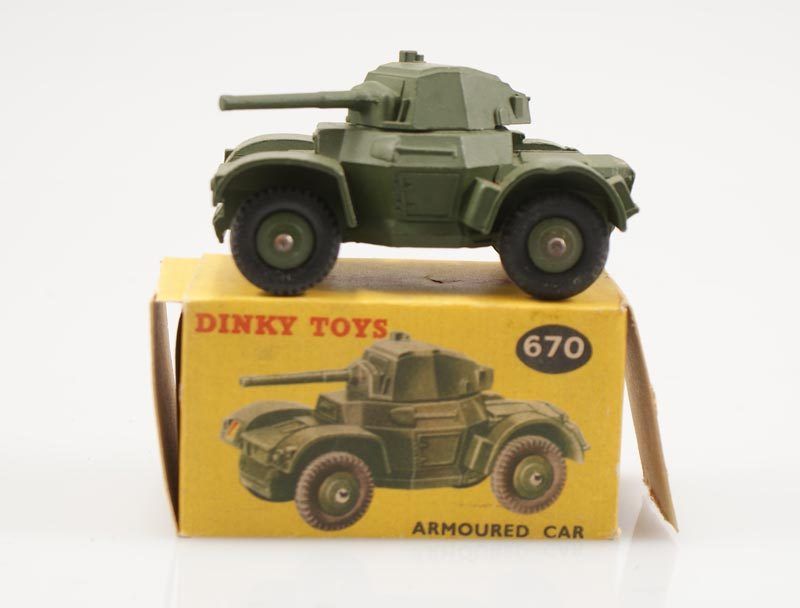 dinky toys armoured car 670