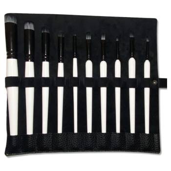 Chronicle RPG Leather Brush Roll